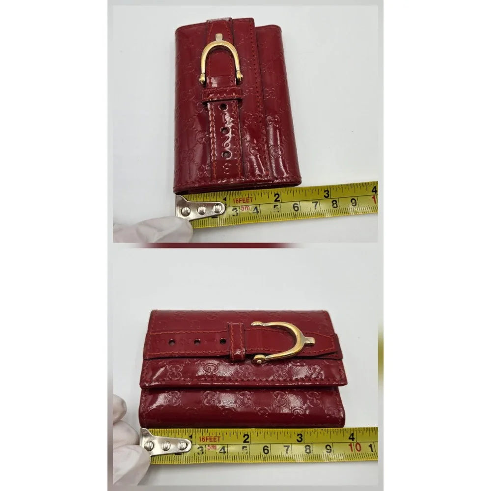 Gucci Red Guccissima Patent Leather 6 Key Case Holder Buckle